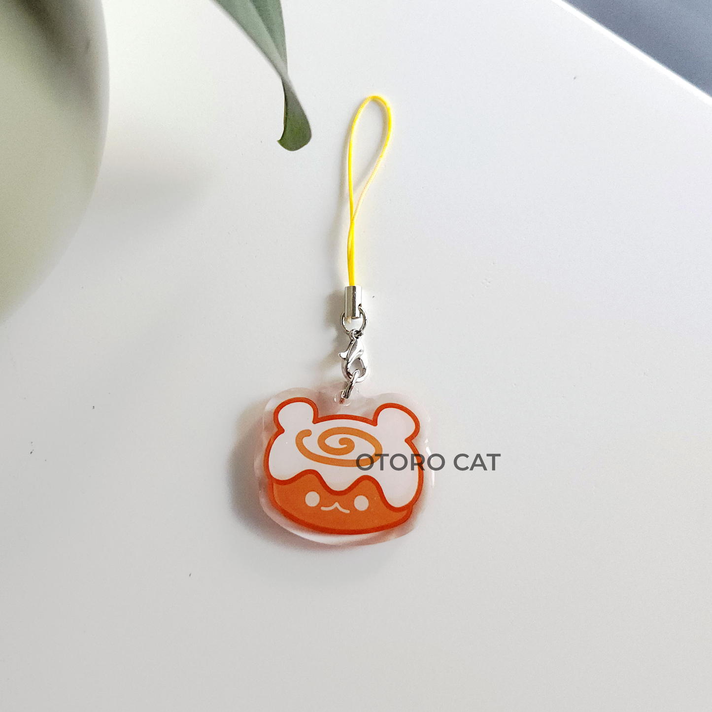 Adorable Cinnamon Roll Bear Phone Charm - Sweeten Your Accessories with Cuddly Charm