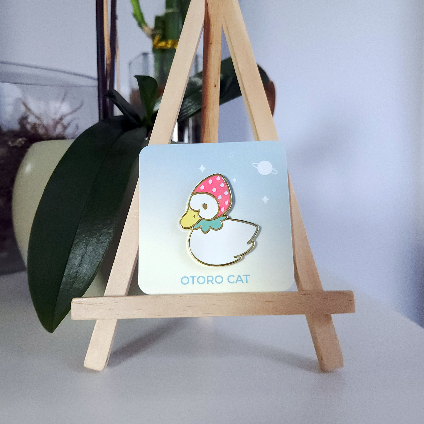 Quirky Duck in Strawberry Hat Enamel Pin - Adorable Fashion with Berry Charm